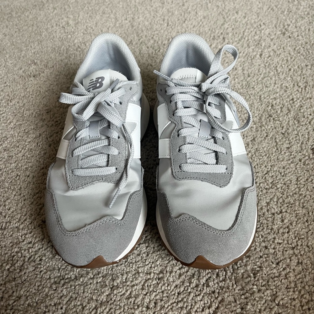 New Balance 237 - Women's Gray Sneakers